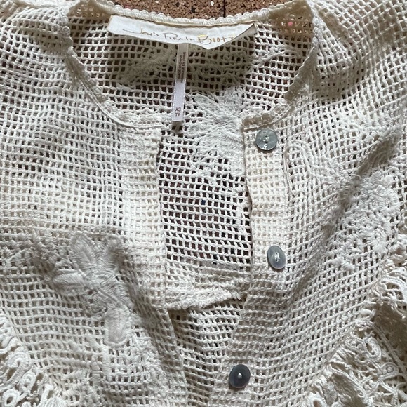 Like new Jen’s Pirate Booty Lace top size xs - Picture 3 of 4